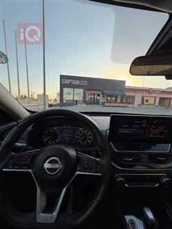 نيسان ألتيما